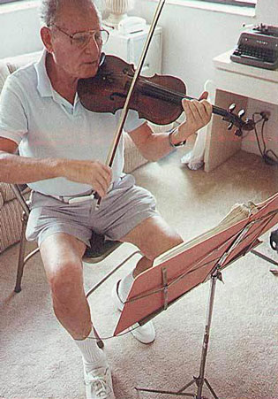 miltonpracticingviolin_hhretouch1.jpg 48.5K